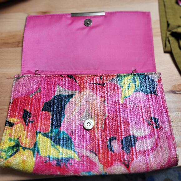 Jessica McClintock Y2K Floral Floral Raffia Envelope Purse - Picture 3 of 9